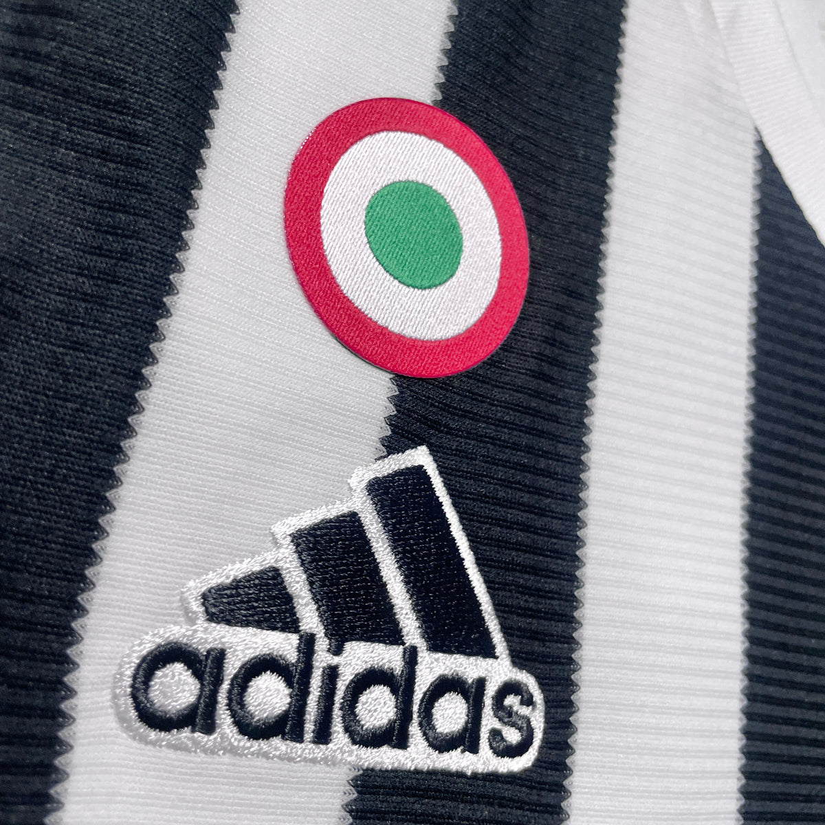 【BNWT正規品2015-2016 adidas Juventus home POGBA #10】