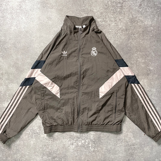 【正規品2024-2025 adidas Real Madrid truck jacket】