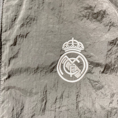 【正規品2024-2025 adidas Real Madrid truck jacket】