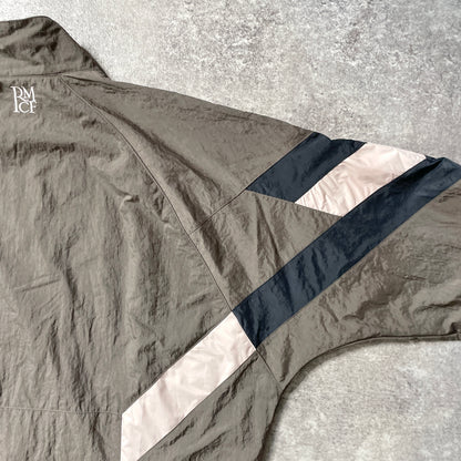【正規品2024-2025 adidas Real Madrid truck jacket】