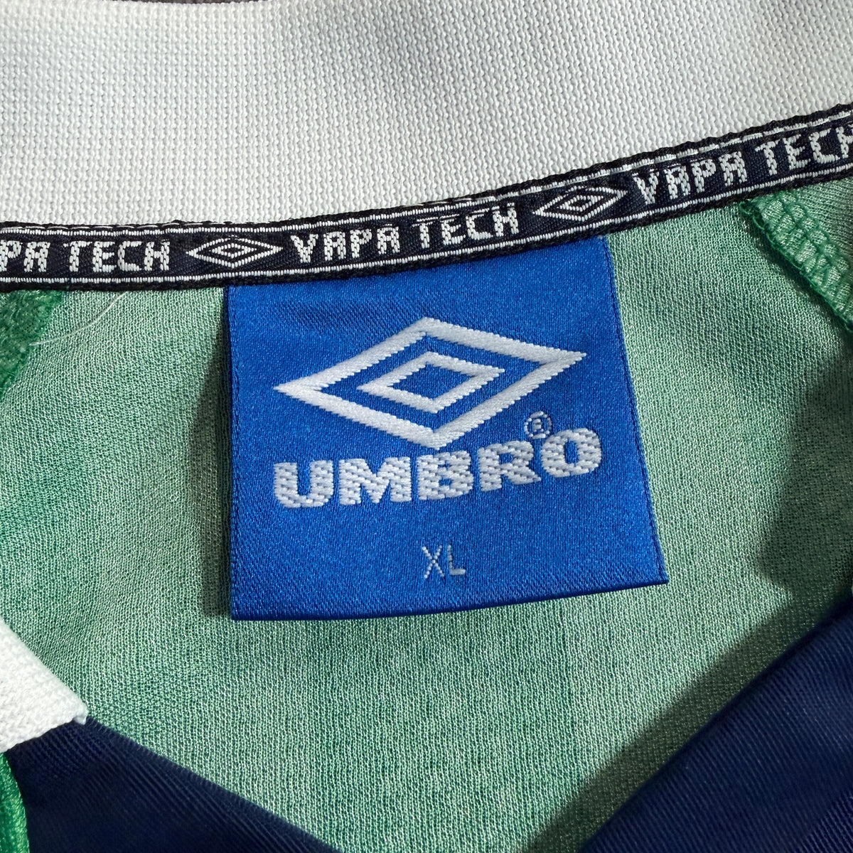 【正規選手支給品1998-2000 Umbro Ireland home L/S #8】