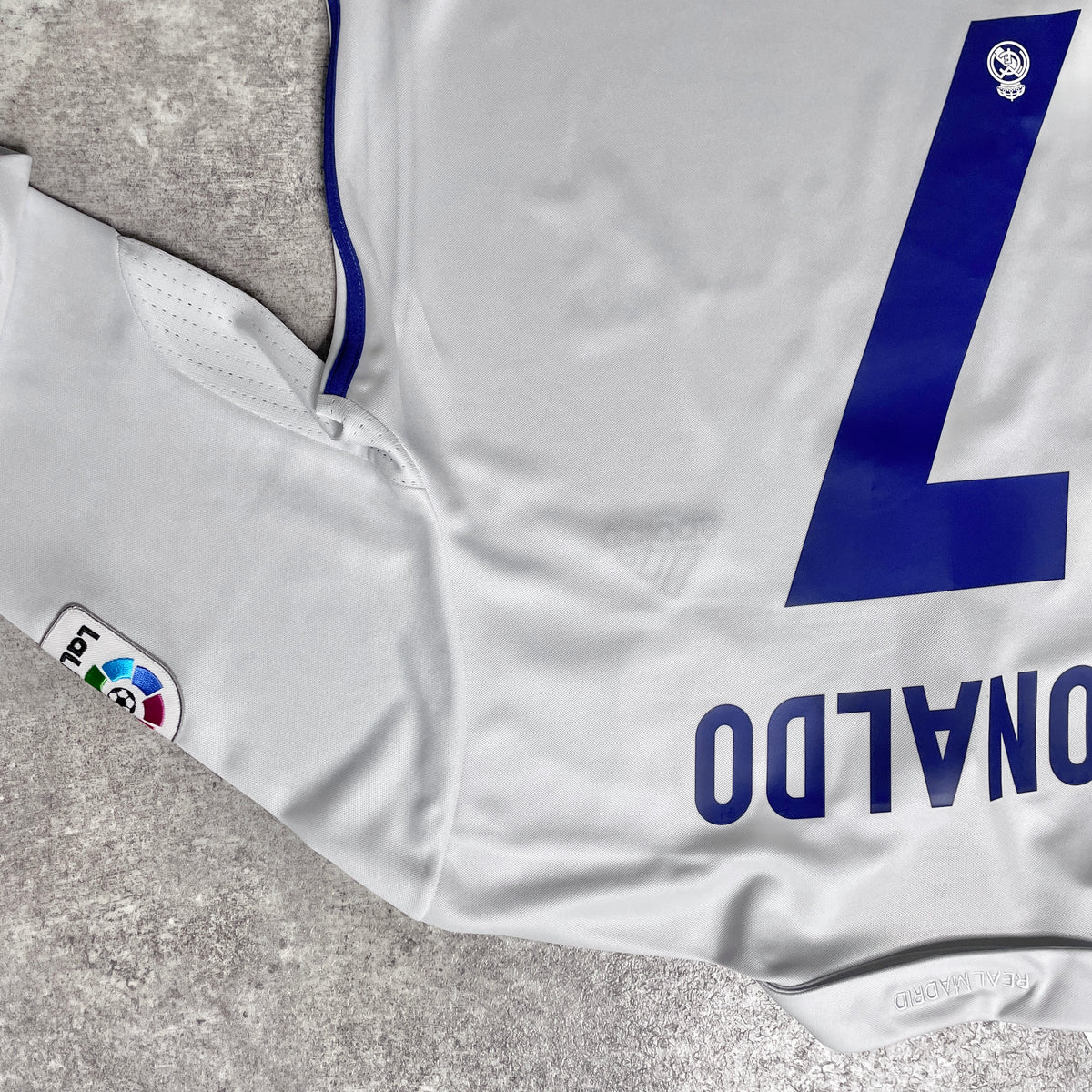 【BNWT正規品2016-2017 adidas Real Madrid home L/S Ronaldo #7】