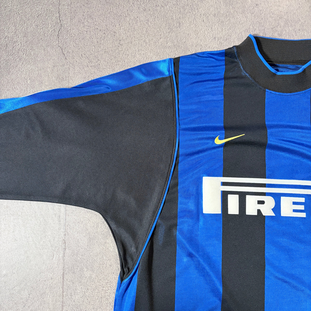 【正規品2000-2001 NIKE Inter Milan home L/S RONALDO #9】