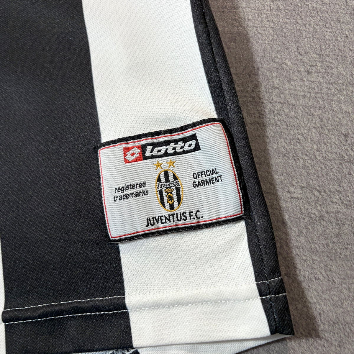 【正規品2000-2001 Lotto Juventus home ZIDANE #21】