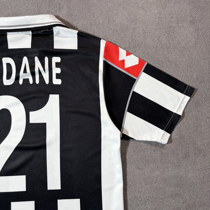【正規品2000-2001 Lotto Juventus home ZIDANE #21】