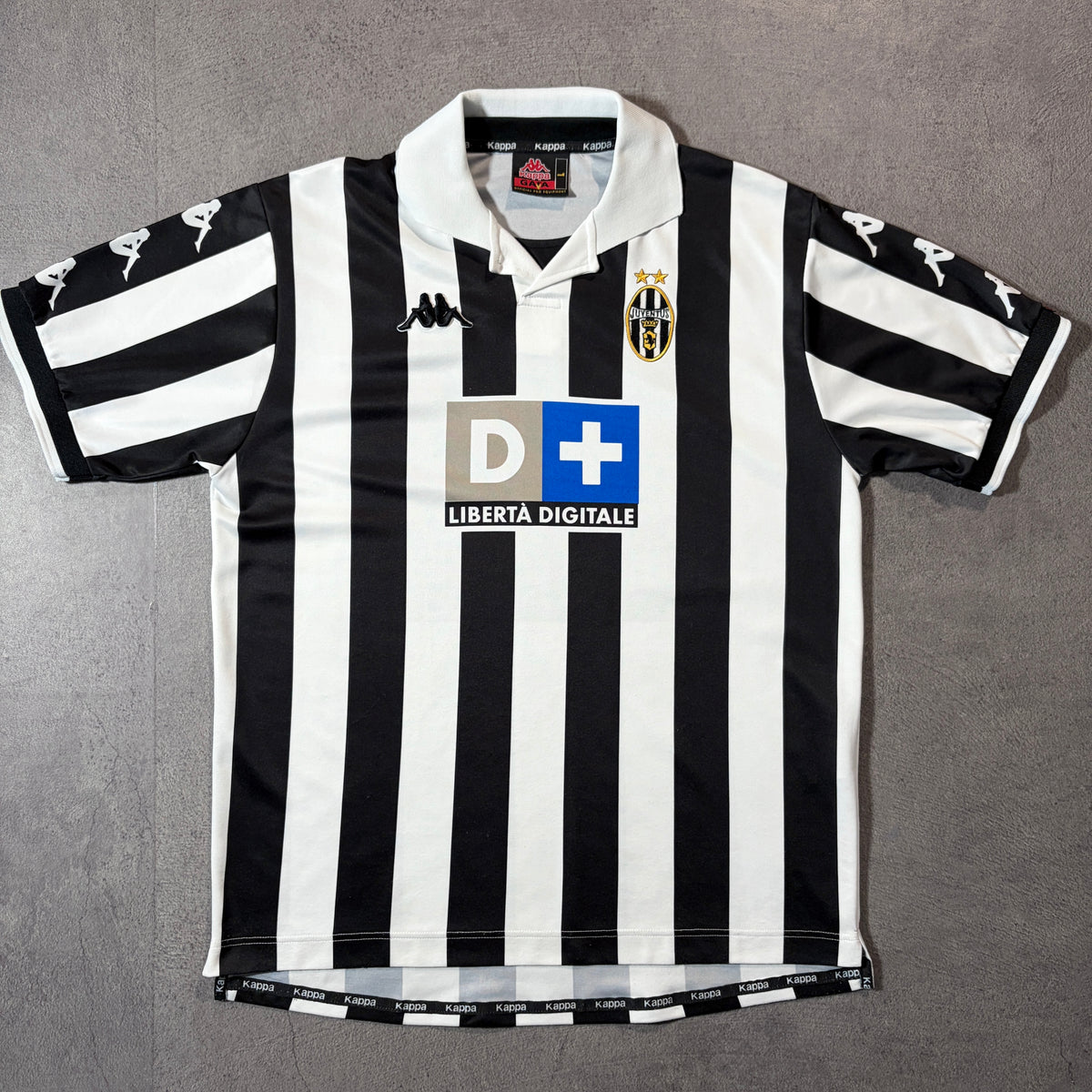 【正規品1999-2000 Kappa Juventus home shirt】