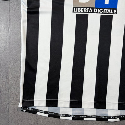 【正規品1999-2000 Kappa Juventus home shirt】