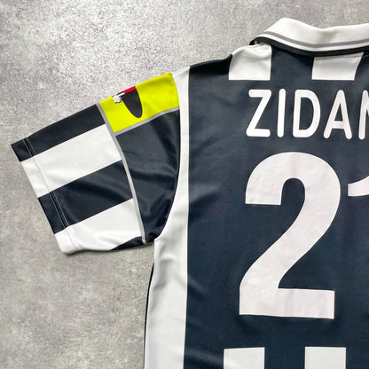 【正規品2000-2001 Lotto Juventus home ZIDANE #21】
