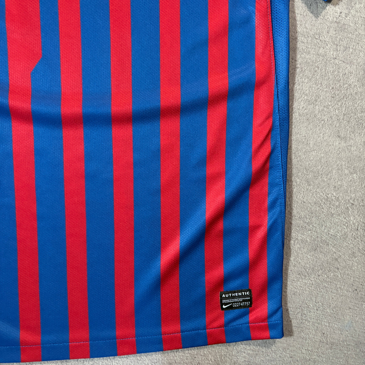 【正規品2011-2012 NIKE Barcelona home MESSI #10】