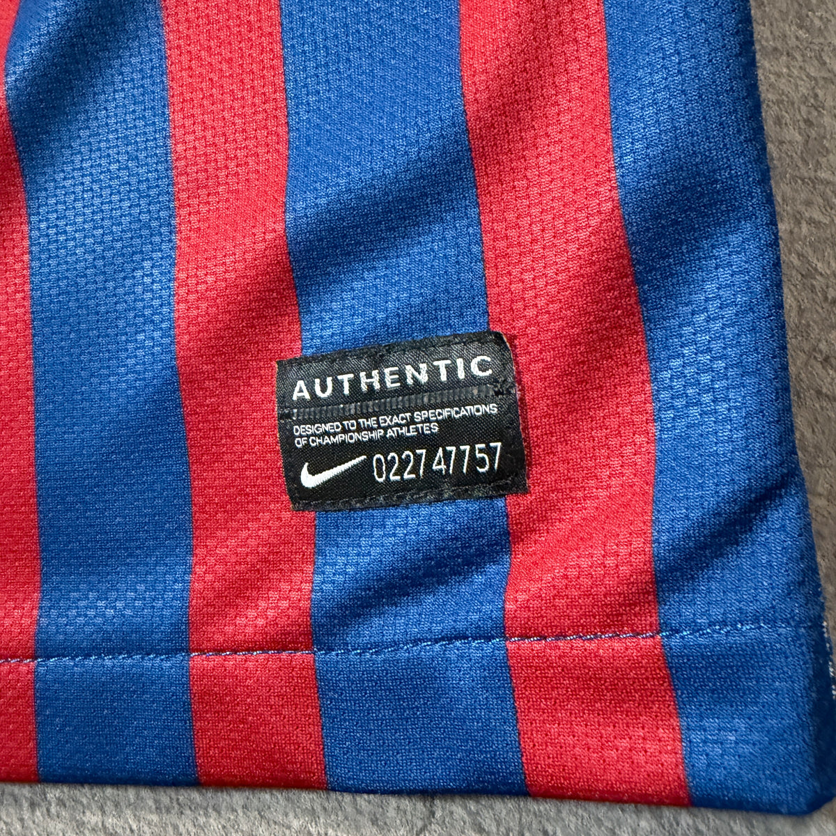 【正規品2011-2012 NIKE Barcelona home MESSI #10】