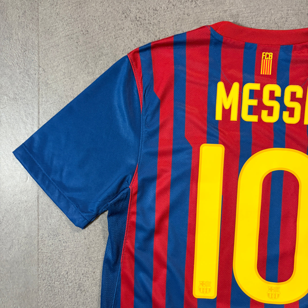【正規品2011-2012 NIKE Barcelona home MESSI #10】