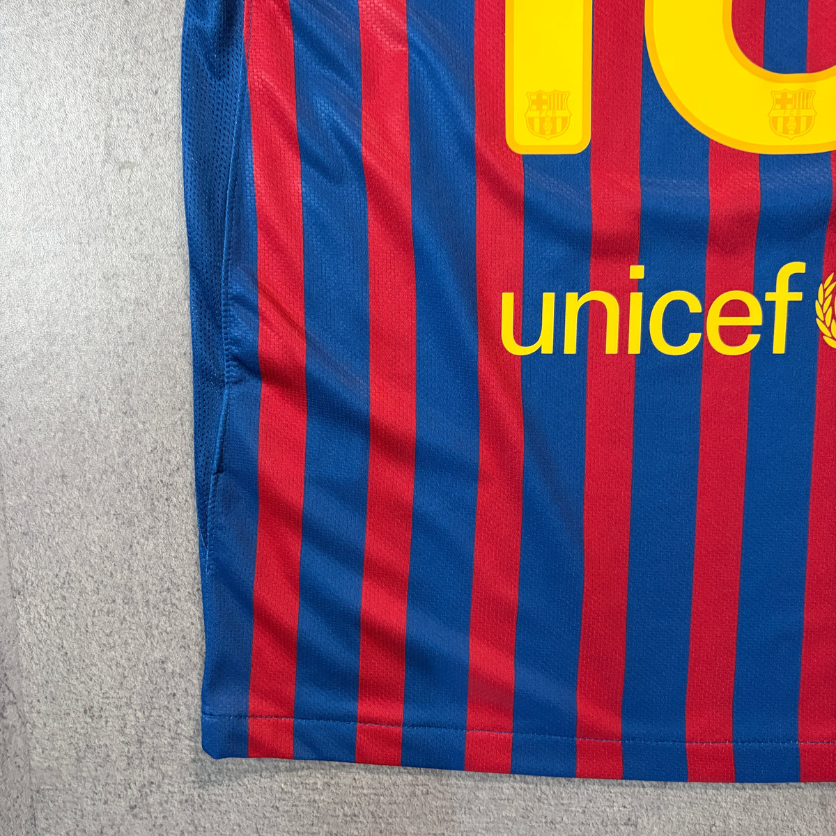 【正規品2011-2012 NIKE Barcelona home MESSI #10】