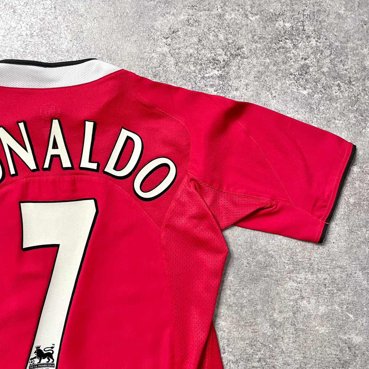 【正規品2004-2006 Manchester United home RONALDO #7】