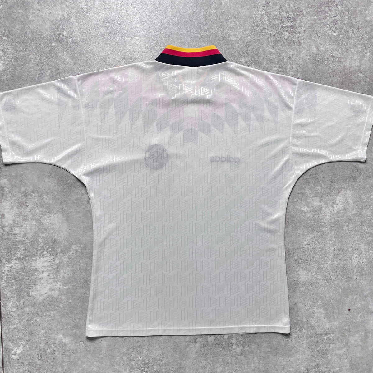 【正規品1994-1996 adidas Germany home shirt】