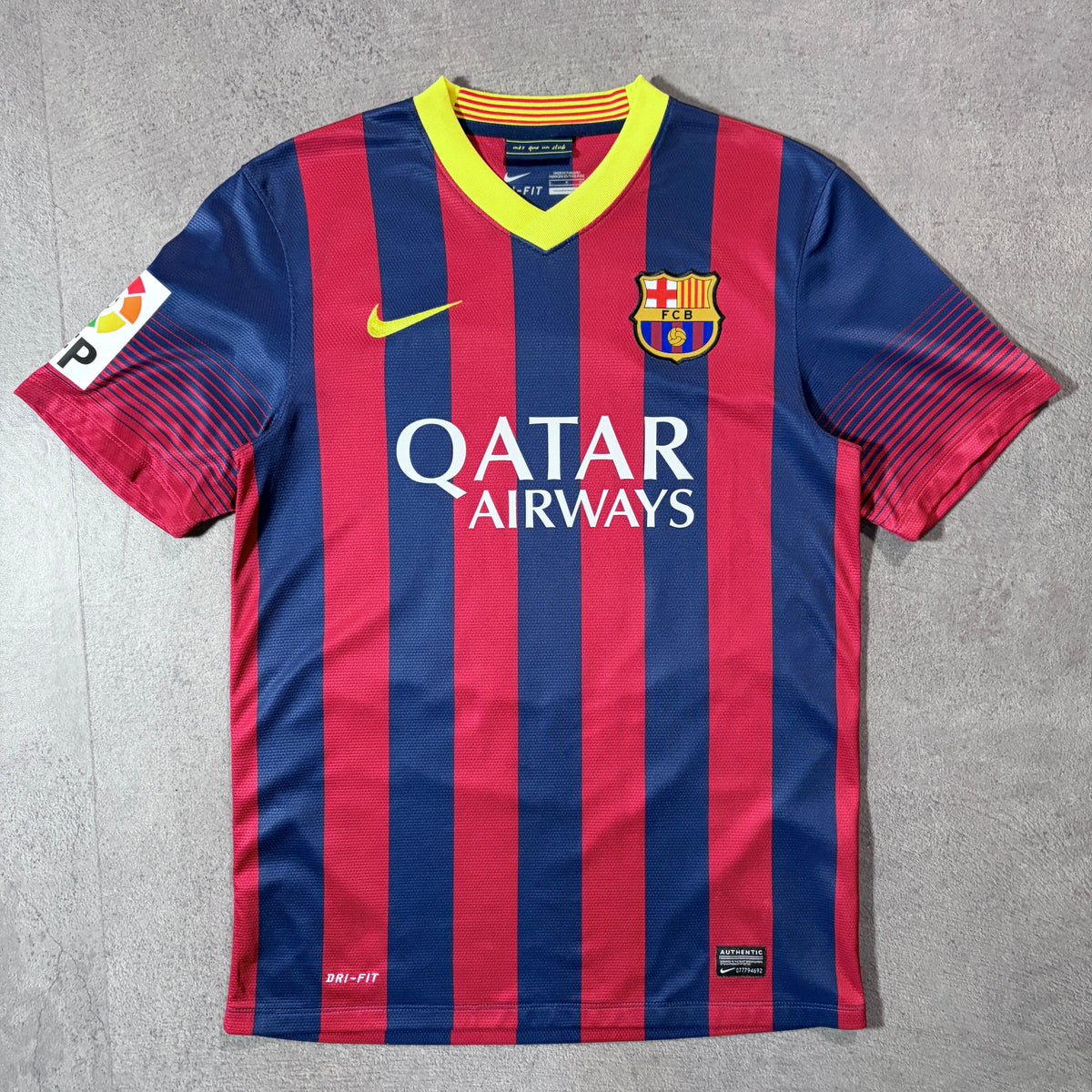 【正規品2013-2014 NIKE Barcelona home XAVI #6】