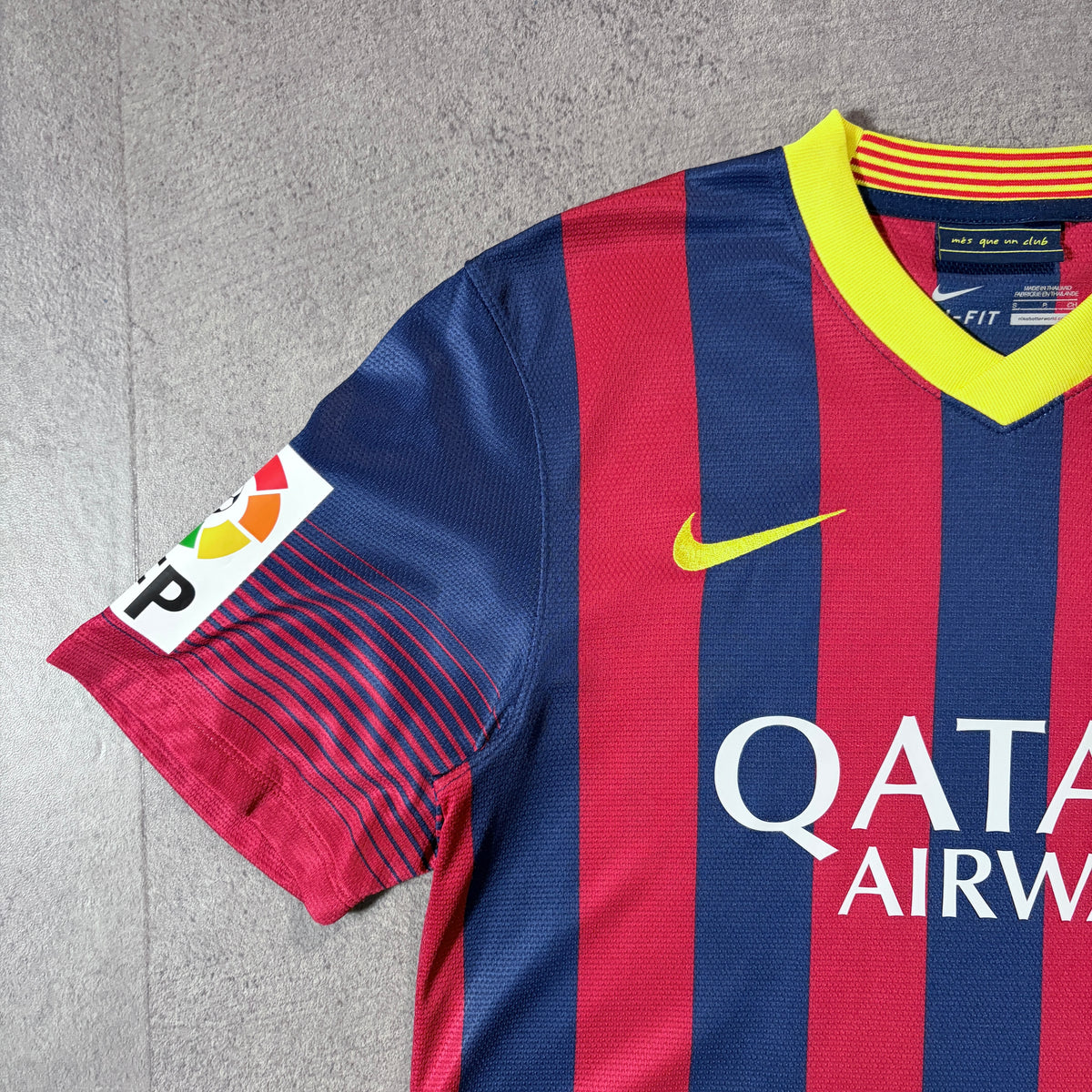 【正規品2013-2014 NIKE Barcelona home XAVI #6】