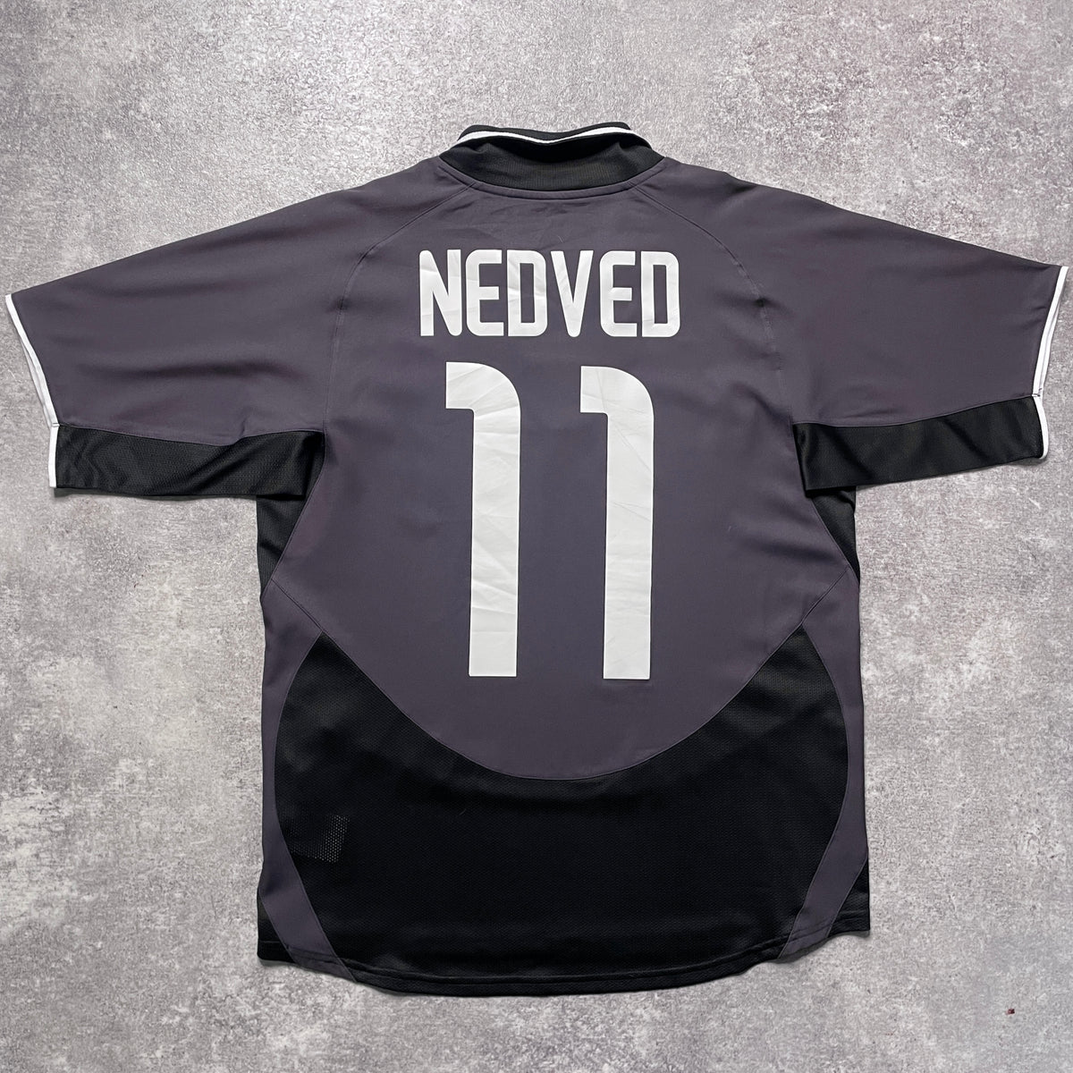 【正規品2003-2004 NIKE Juventus 3rd NEDVED #11】