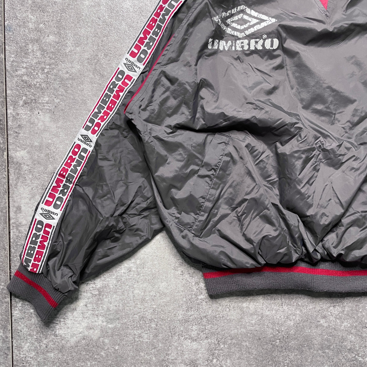 【正規品90s UMBRO AJAX nylon pullover】