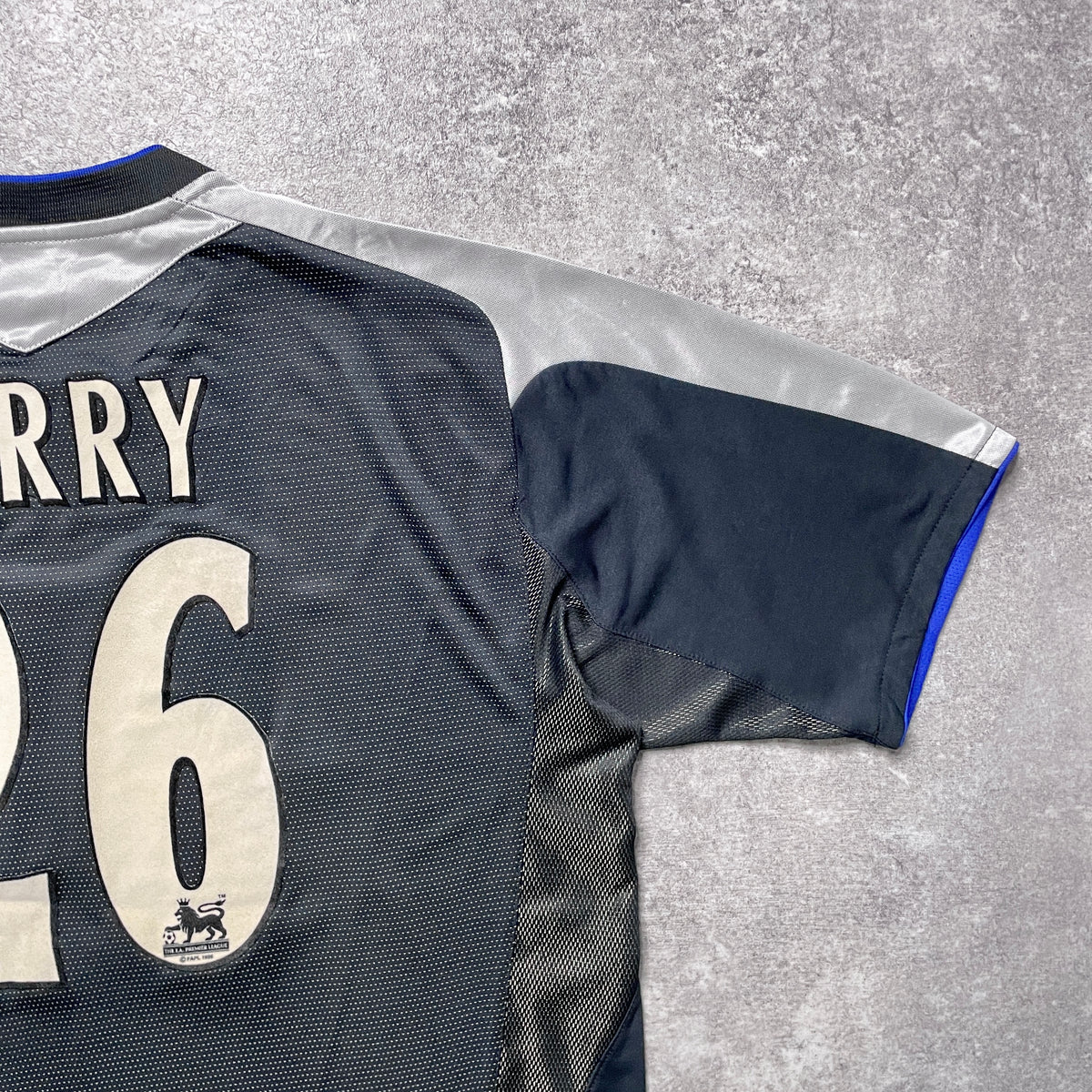 【正規品2004-2006 UMBRO Chelsea away/ 3rd TERRY #26】