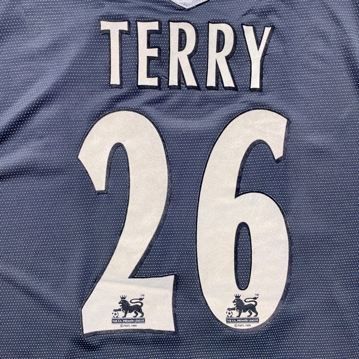 【正規品2004-2006 UMBRO Chelsea away/ 3rd TERRY #26】