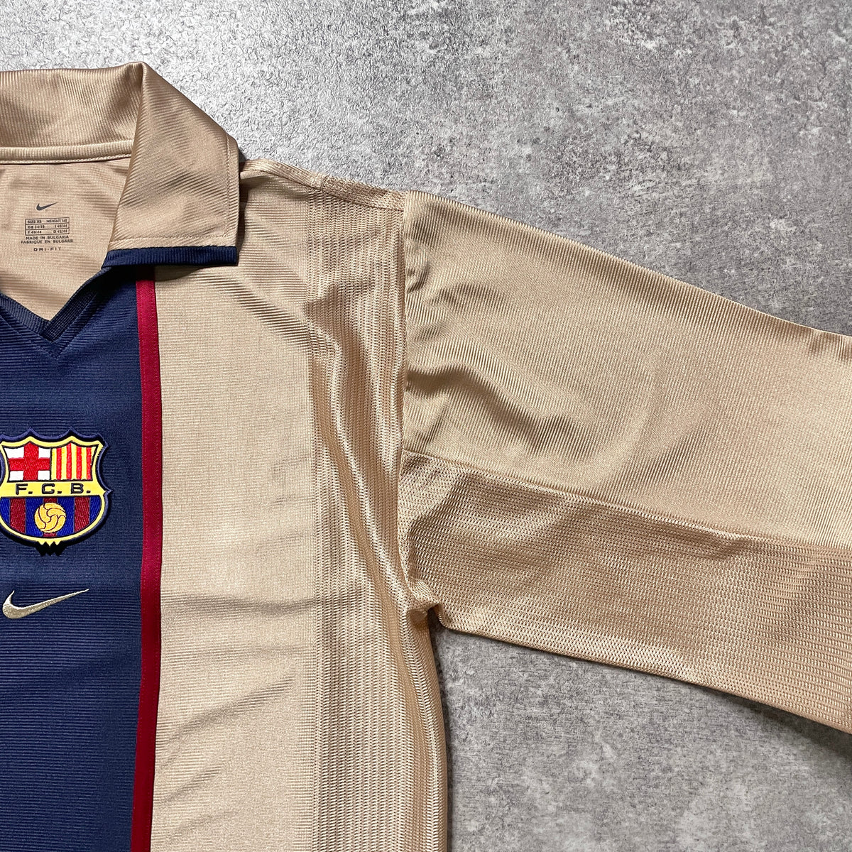 【正規選手支給品2001-2002 NIKE FC Barcelona away L/S shirt】