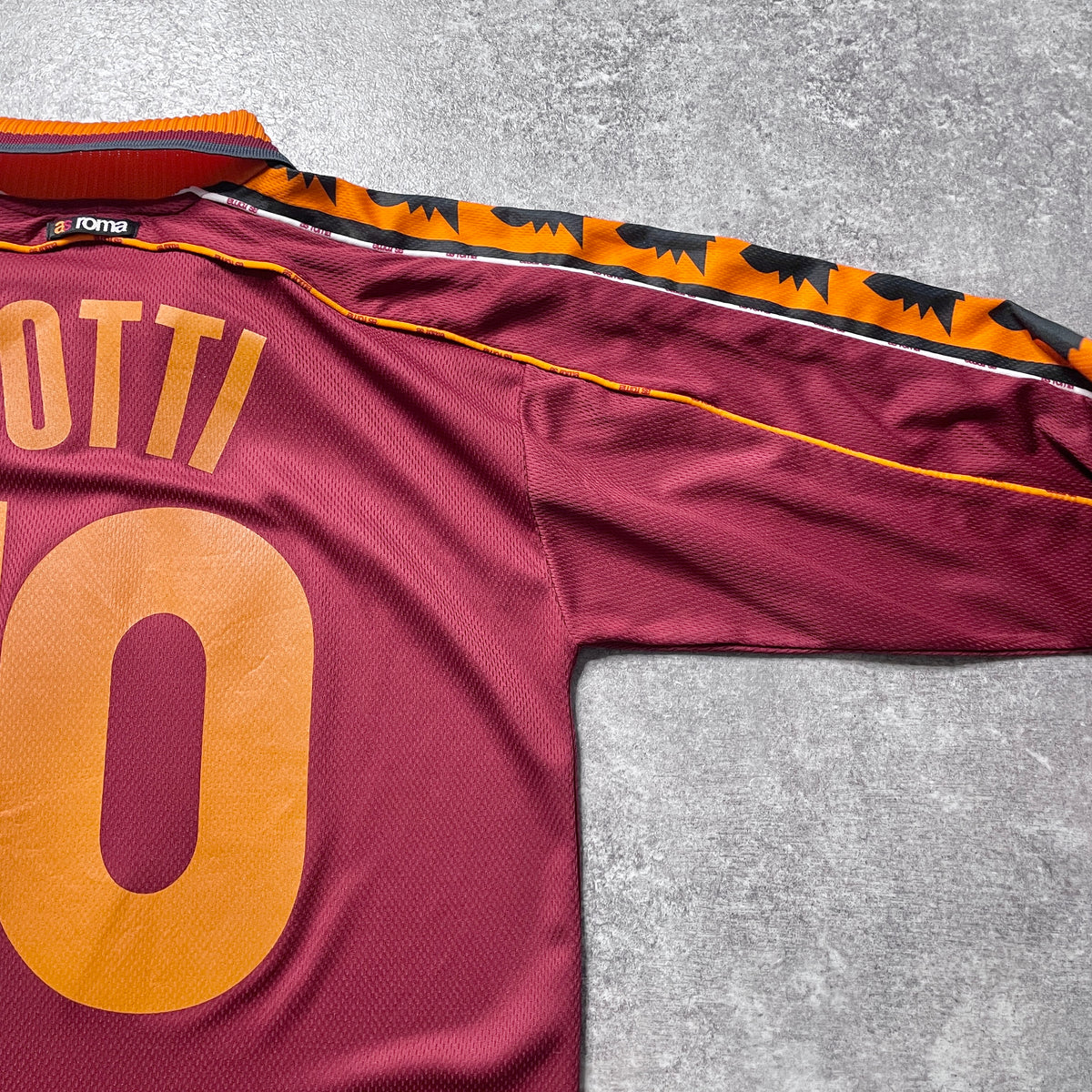 【正規品1998-1999 daiadora AS ROMA home L/S TOTTI #10】