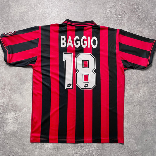 【正規品1996-1997 Lotto AC Milan home BAGGIO #18】